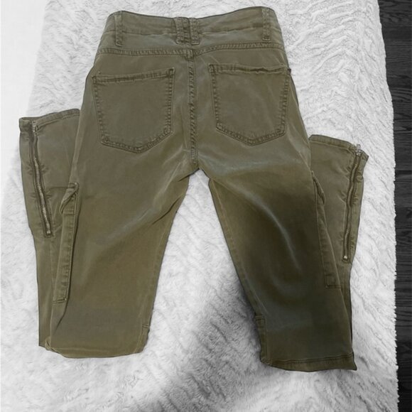 ZARA- Soft Sage Green Cargo Skinny Fit Pants with Zip Ankle - Picture 13 of 15